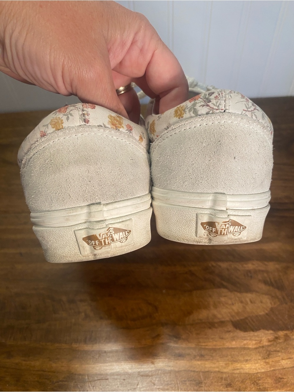 Vans - Classic Low-Top Floral Canvas, Light Grey Suede Sneakers - Womens size 8 - Picture 12 of 16
